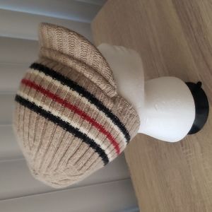 Burberry London 100% Lambswool Beanie